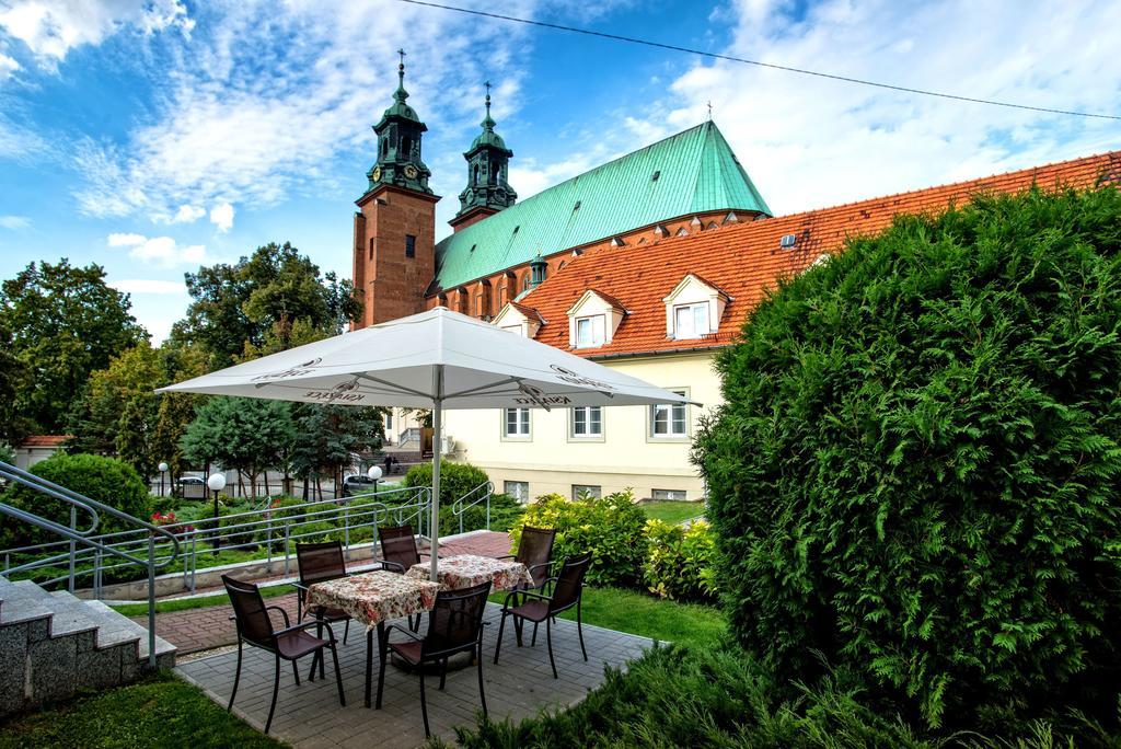 Hotel Adalbertus Gniezno Extérieur photo